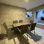 Appartma Robert Apartman Vir