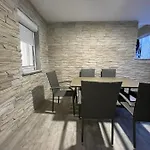 Apartman Appartma Robert Vir