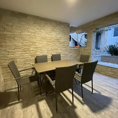 Appartma Robert Apartmán Vir
