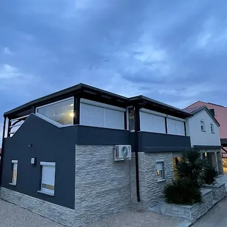 Appartma Robert Apartmán Vir
